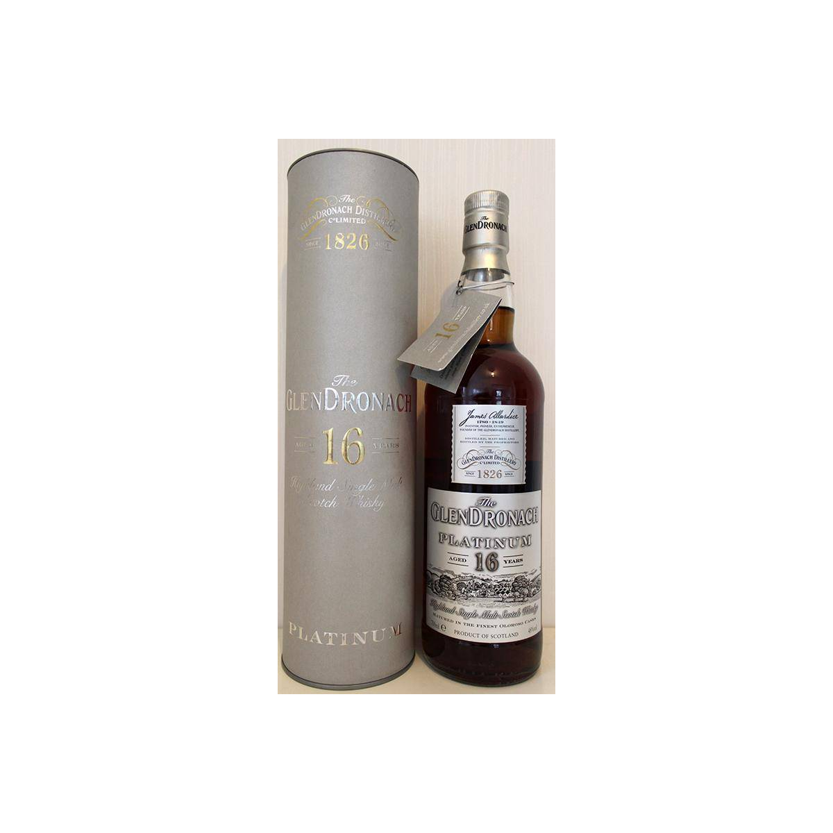 GlenDronach 16 Years Single Malt Whisky 3