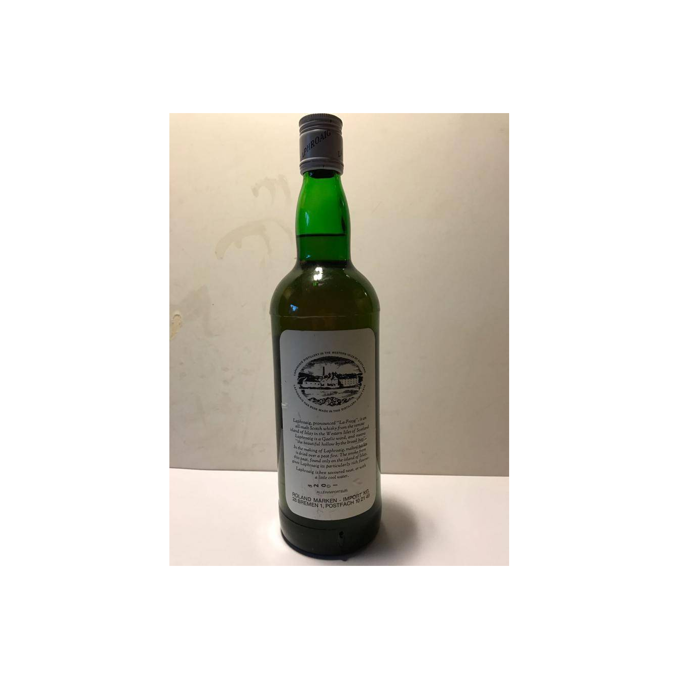 Laphroaig 10 Years Single Malt Whisky 2