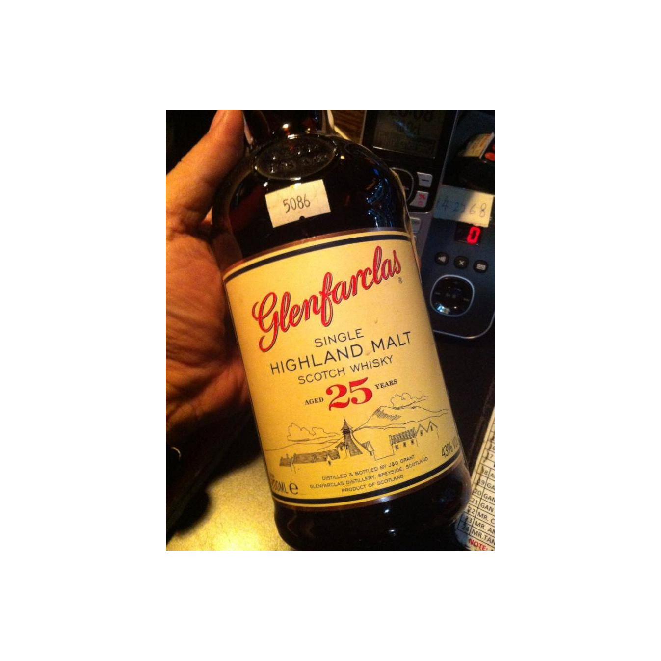 Glenfarclas 25 Years Single Malt Whisky 2