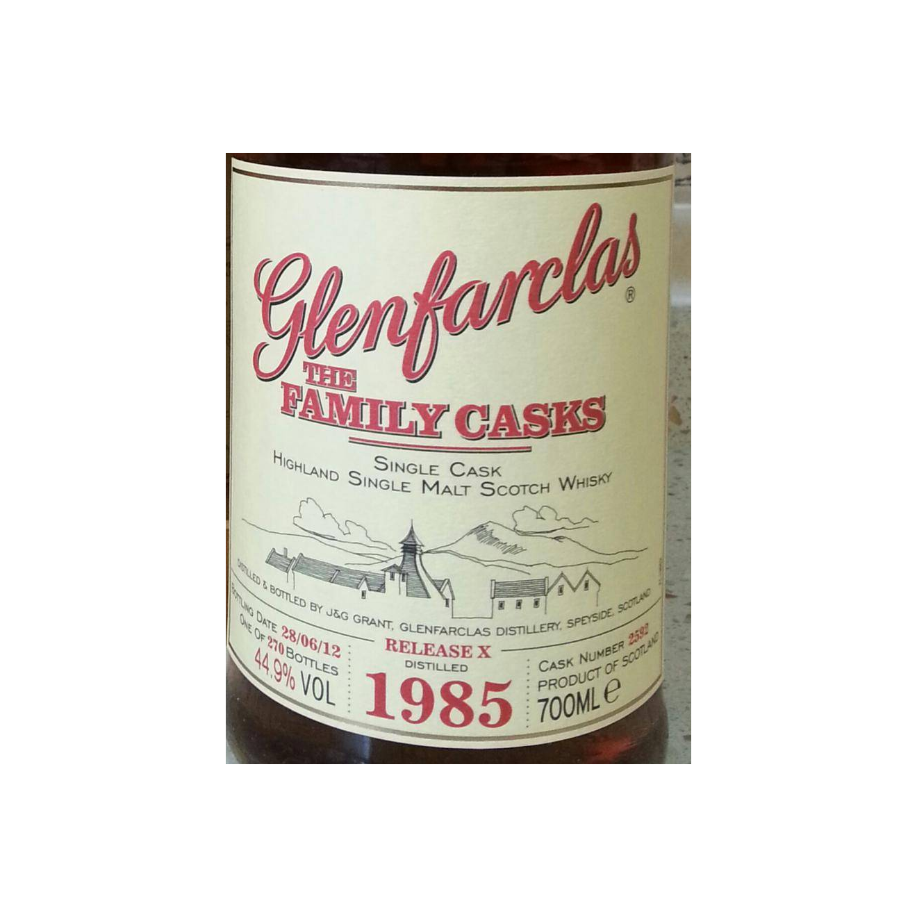 Glenfarclas 1985 27 Years Single Malt Whisky 3