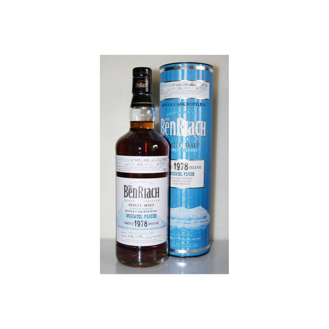 BenRiach 1978 35 Years Single Malt Whisky 2