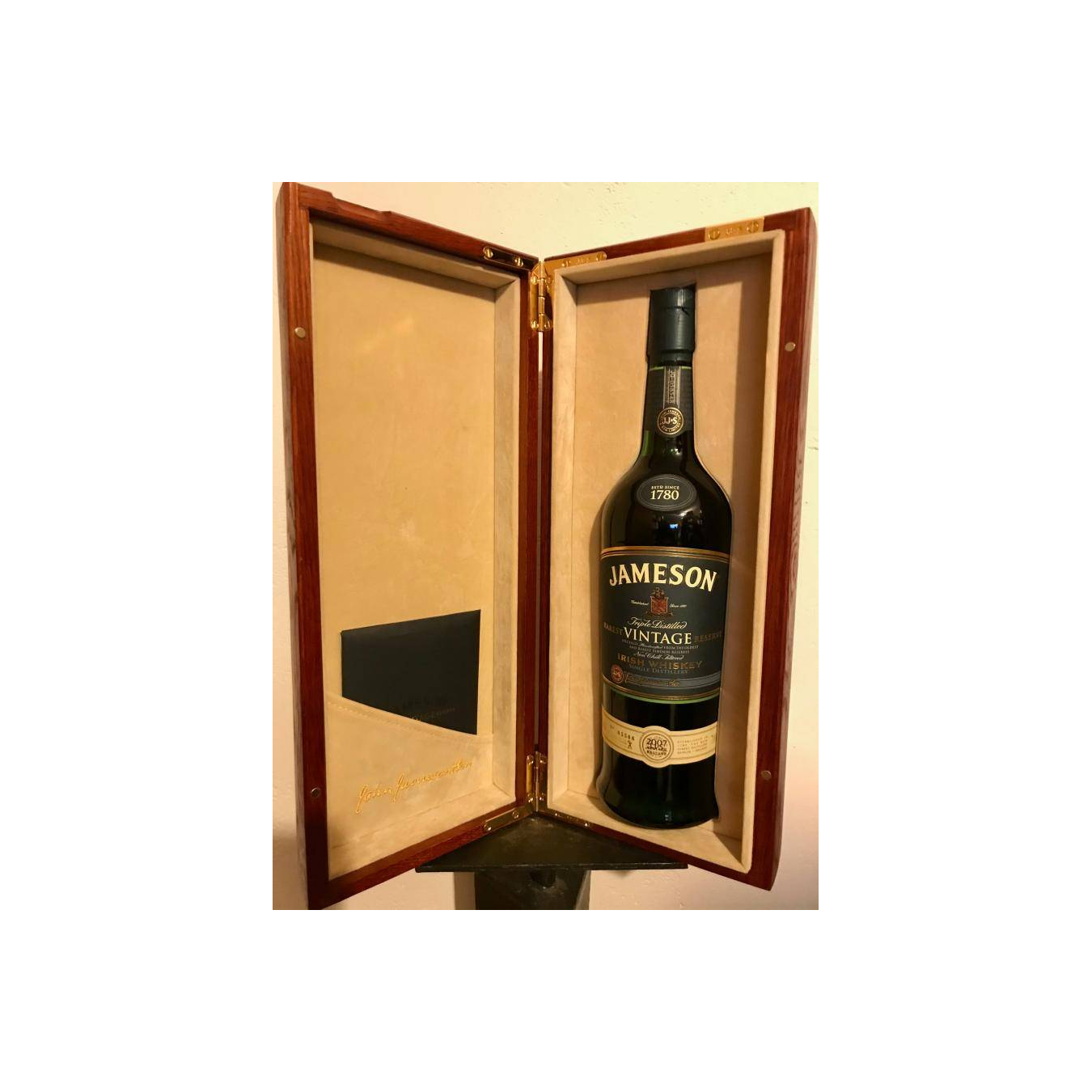 Jameson Blended Whisky 3