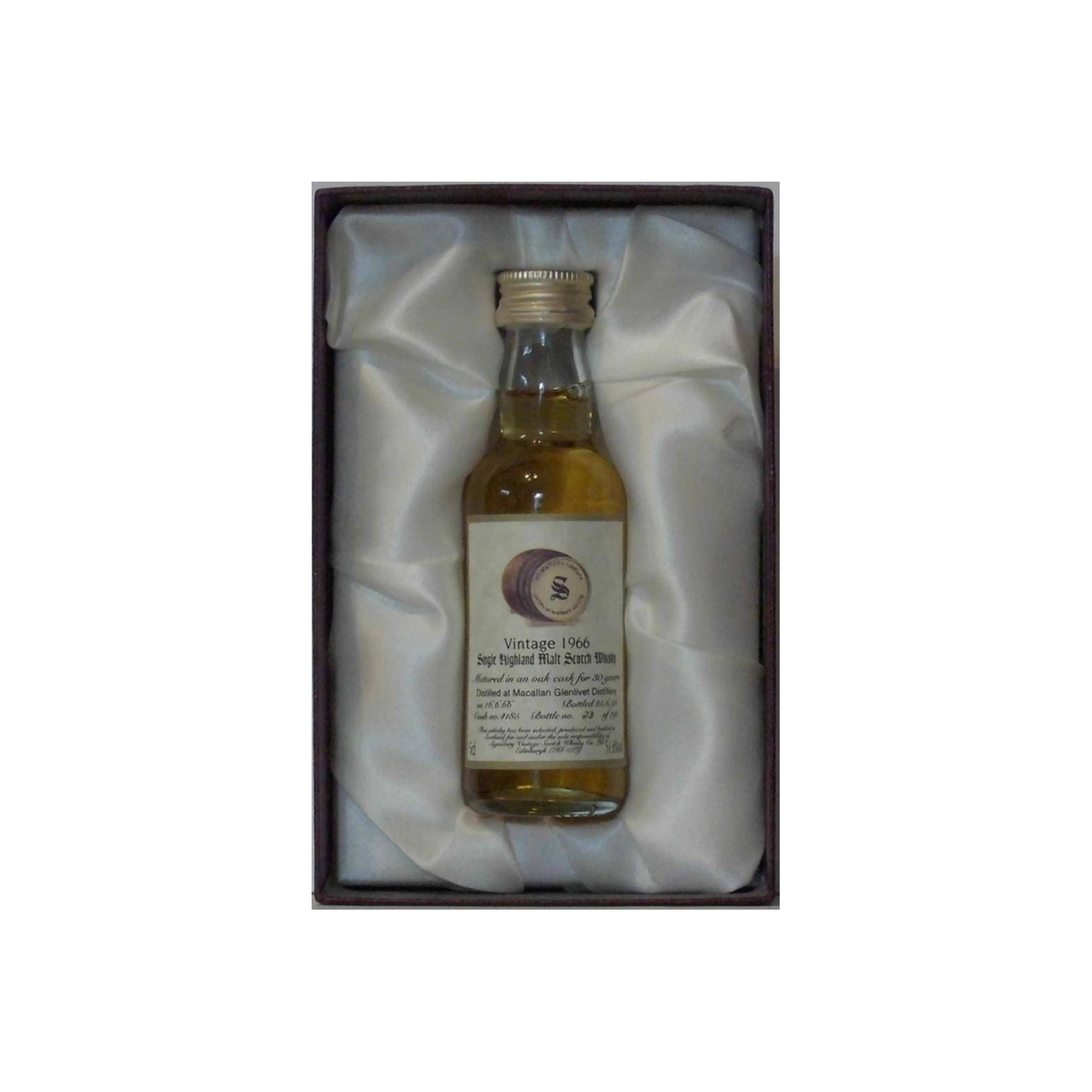 The Macallan 1966 30 Years Single Malt Whisky 3