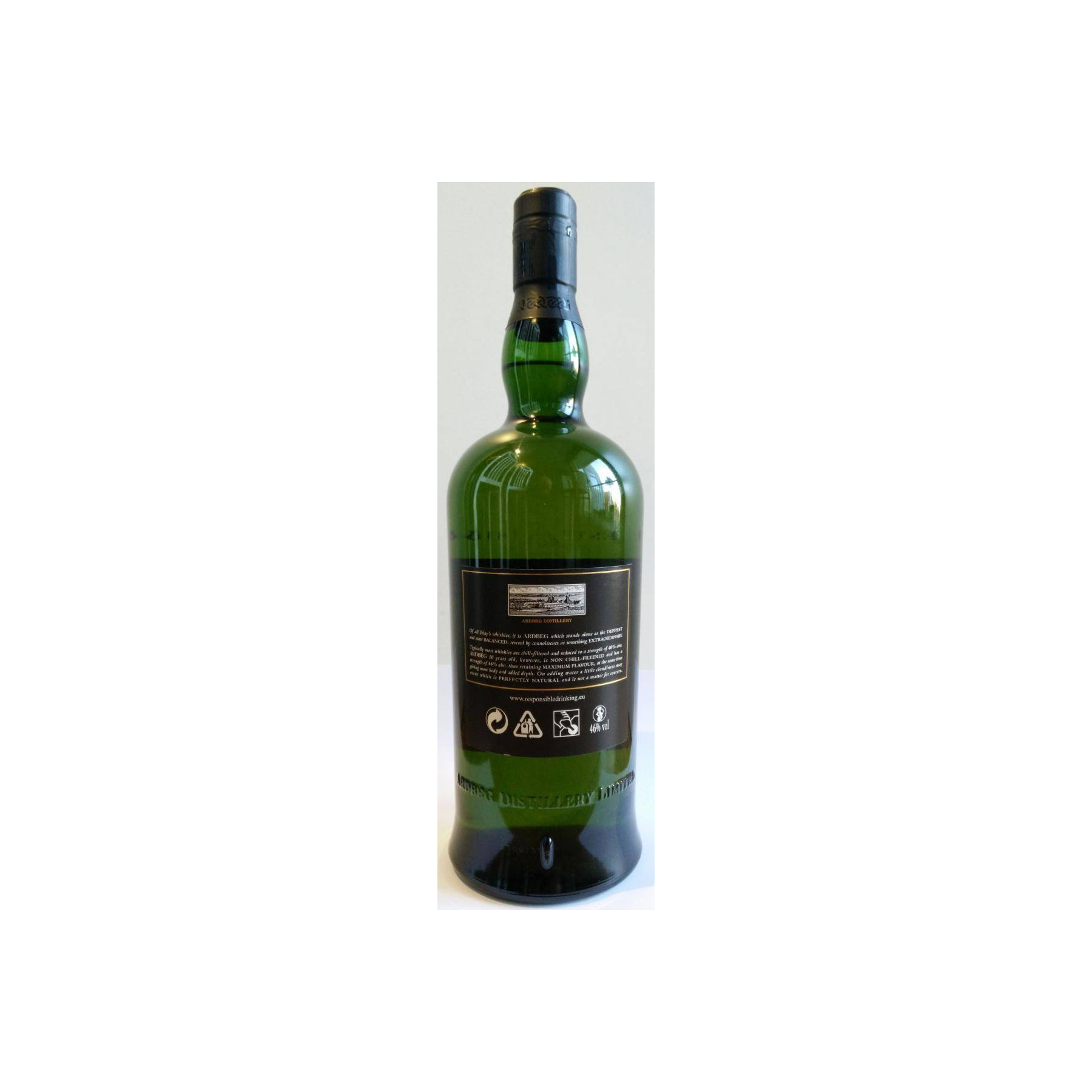 Ardbeg 10 Years Single Malt Whisky 2