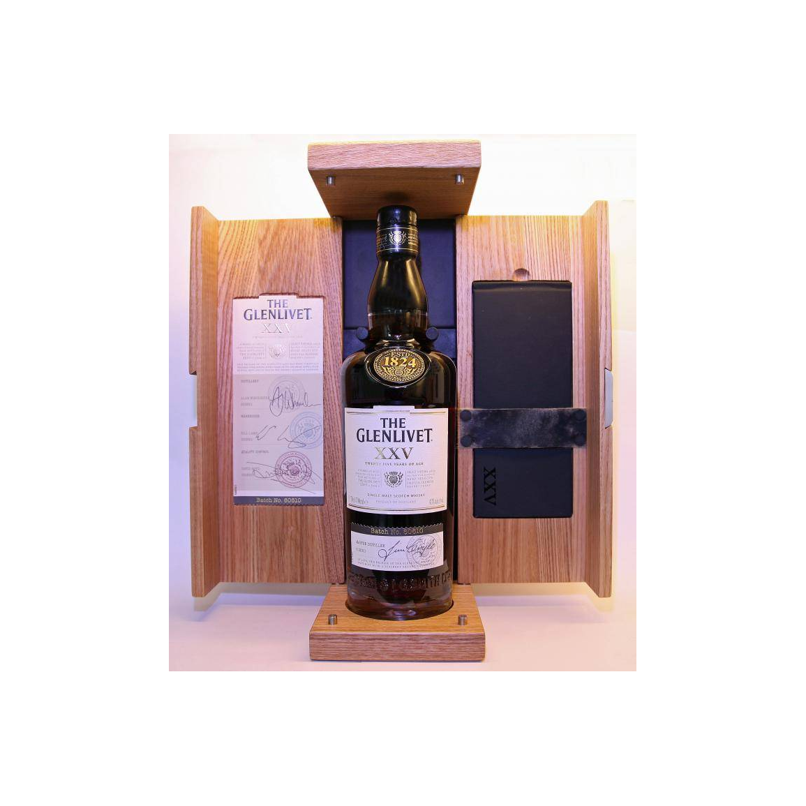 The Glenlivet 25 Years Single Malt Whisky 2