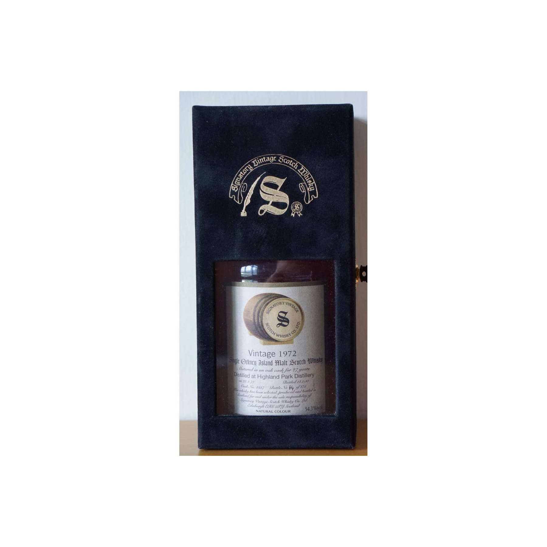 Highland Park Vintage Collection - Dumpy 1972 27 Years Single Malt Whisky 2