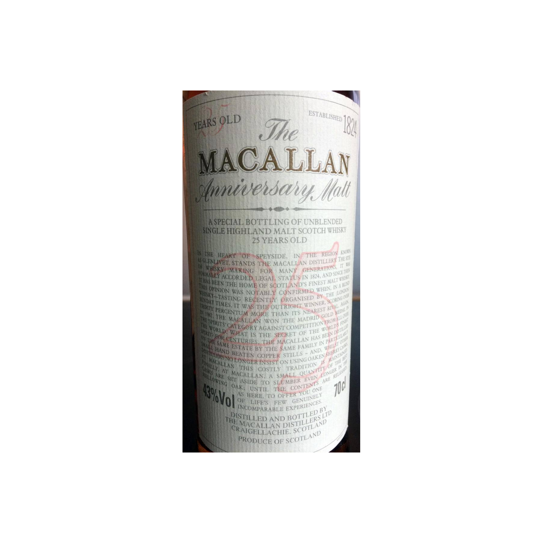 The Macallan 25 Years Single Malt Whisky 3