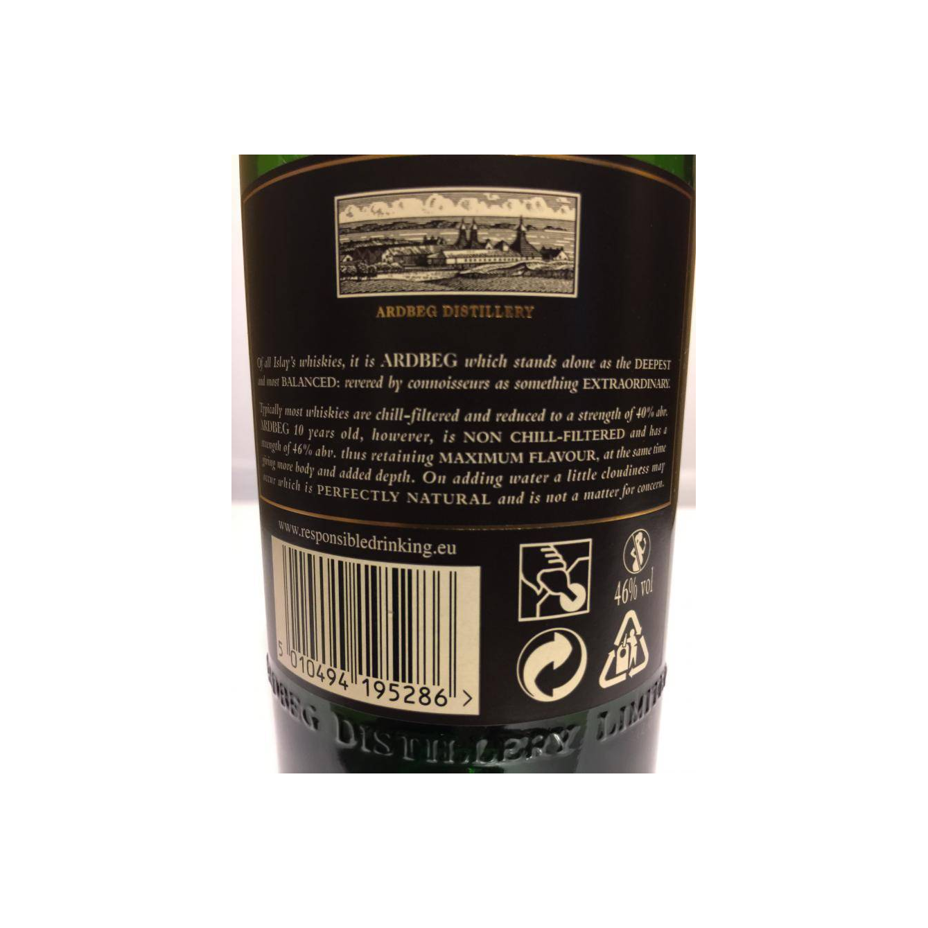 Ardbeg 10 Years Single Malt Whisky