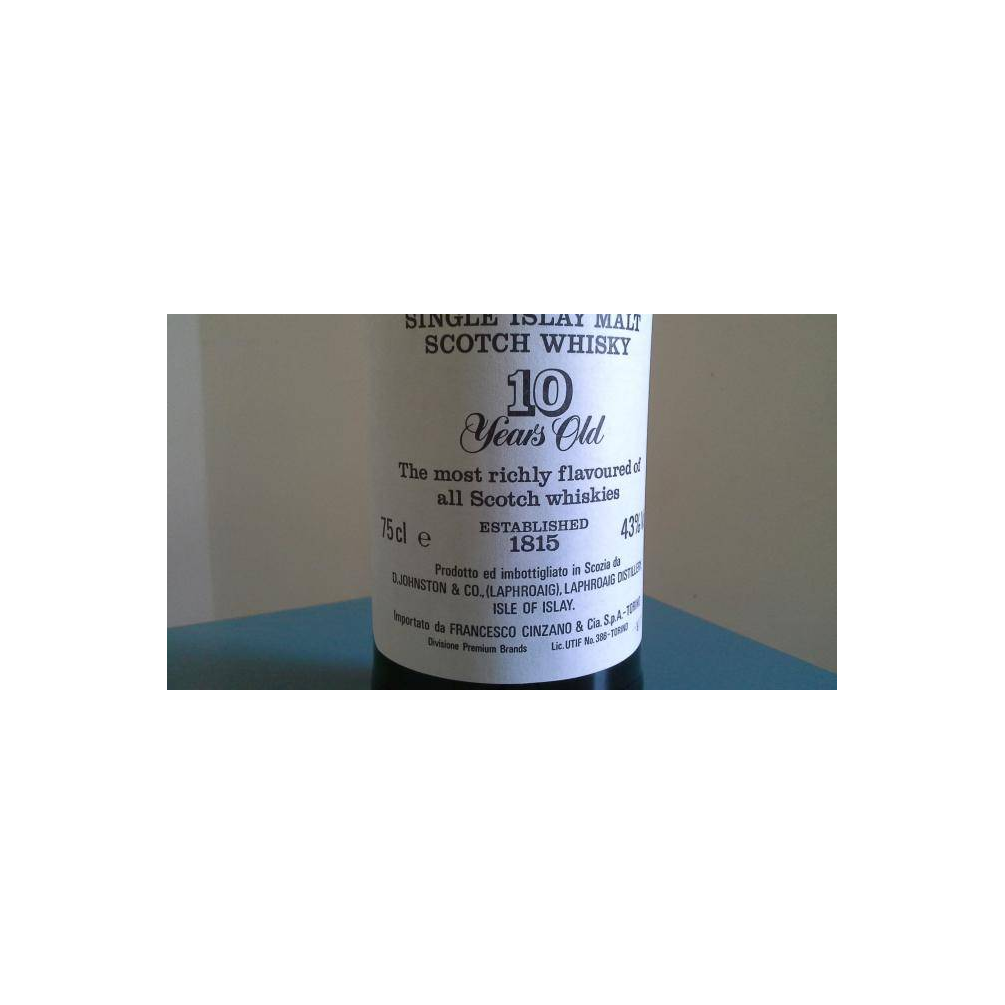 Laphroaig 10 Years Single Malt Whisky 2