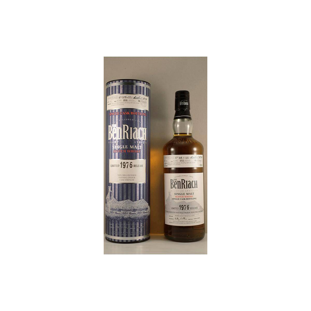 BenRiach 1976 33 Years Single Malt Whisky 2