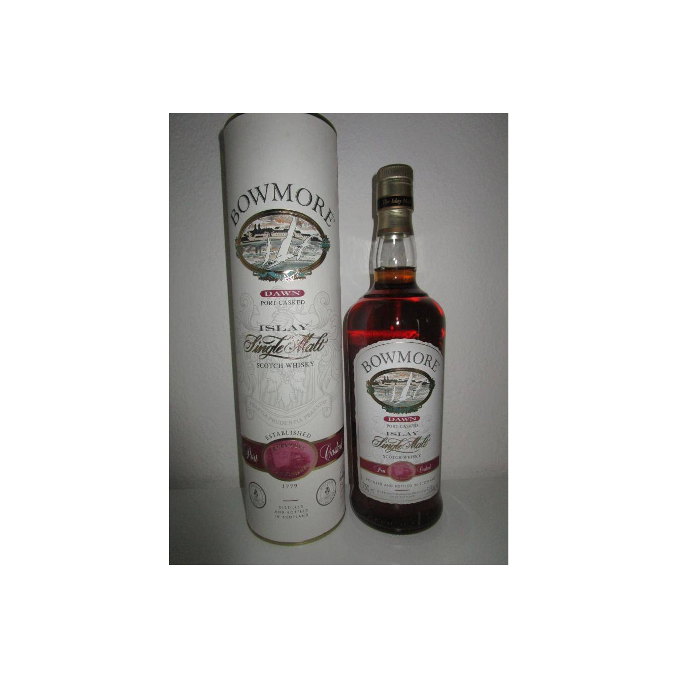 Bowmore Single Malt Whisky 2
