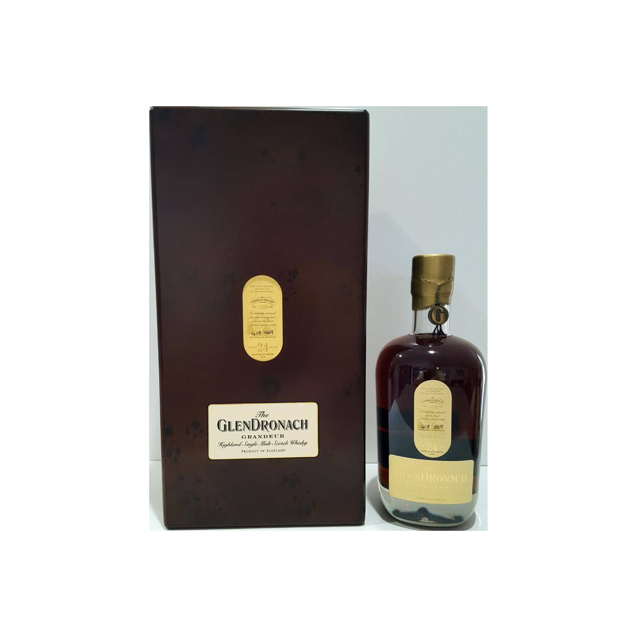 GlenDronach 24 Years Single Malt Whisky 2