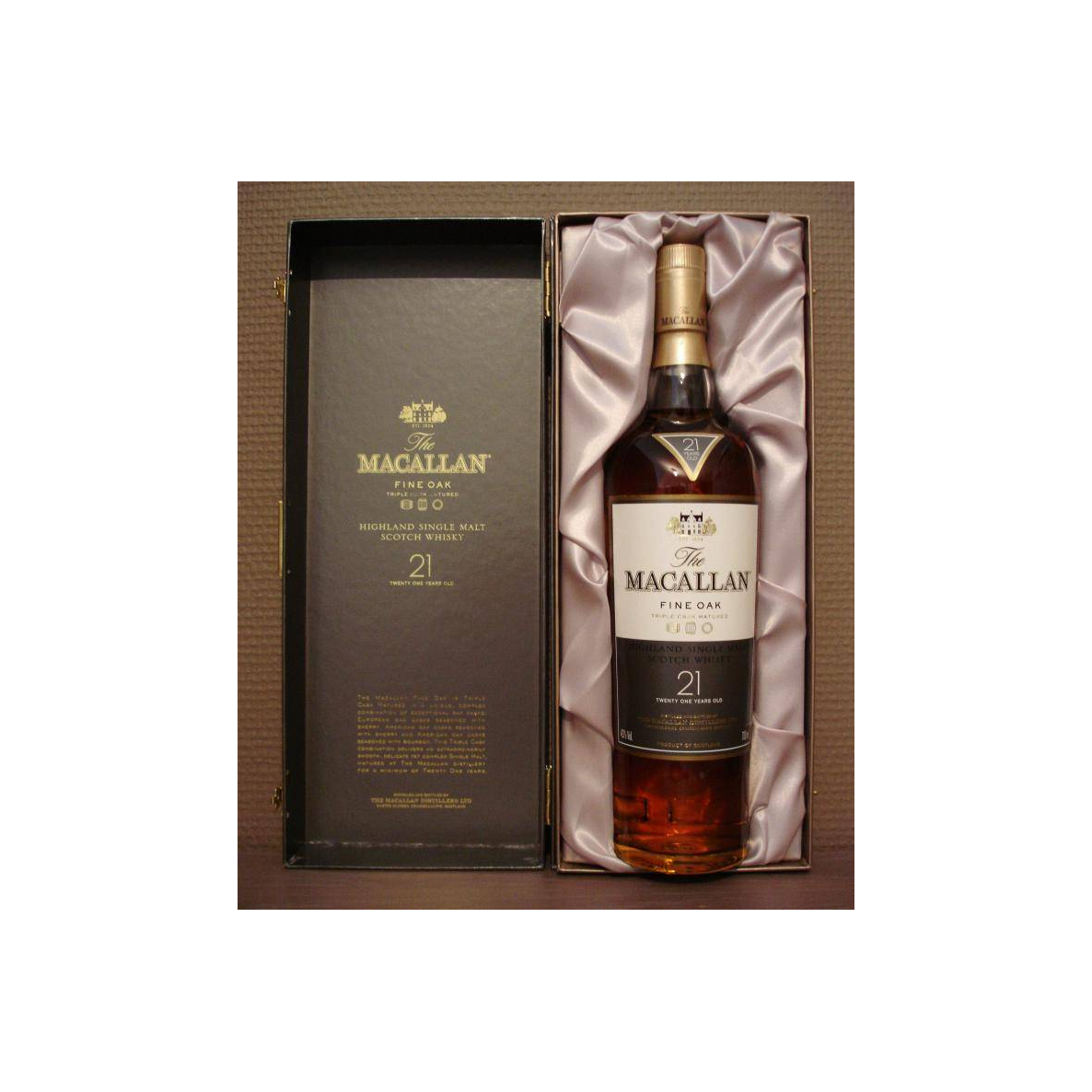 The Macallan 21 Years Single Malt Whisky 3