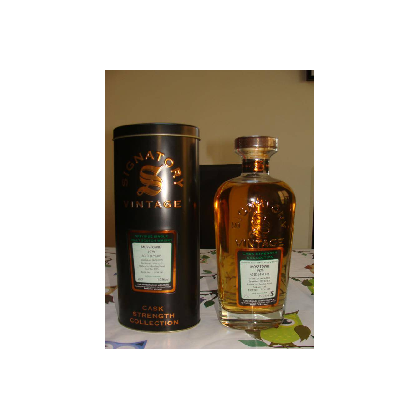 Signatory Vintage Cask Strength Collection 1979 34 Years Single Malt Whisky 2