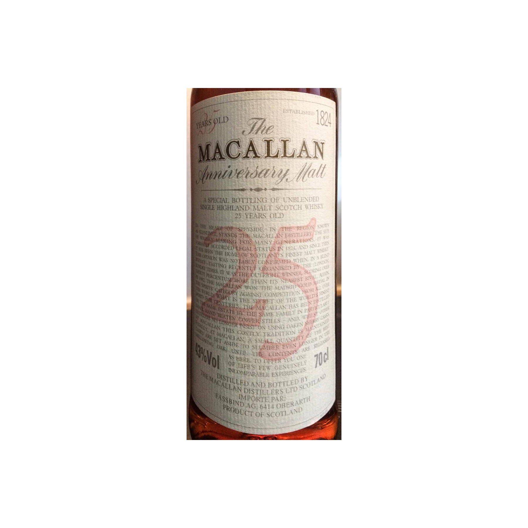 The Macallan 25 Years Single Malt Whisky 3