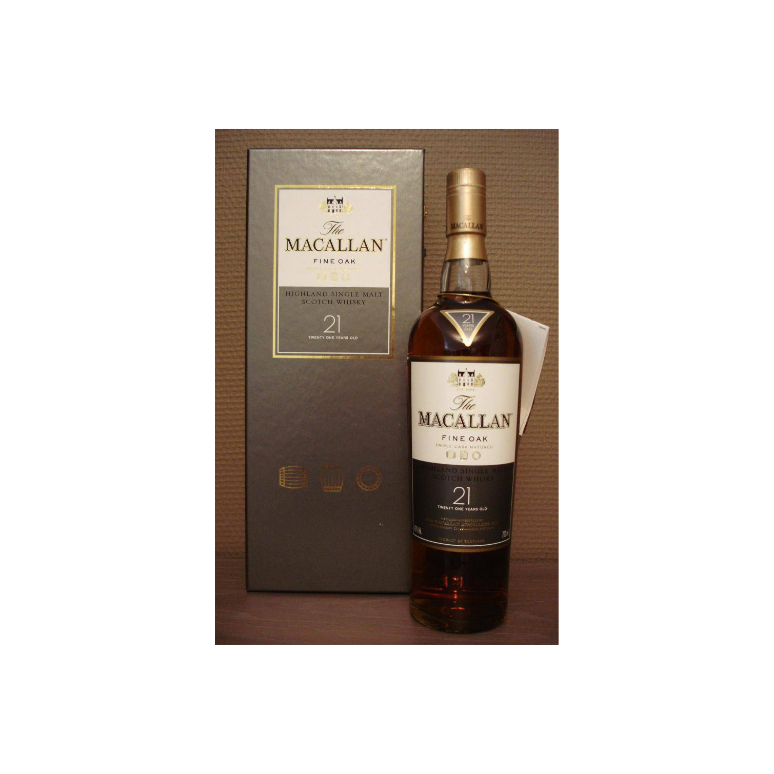 The Macallan 21 Years Single Malt Whisky 2