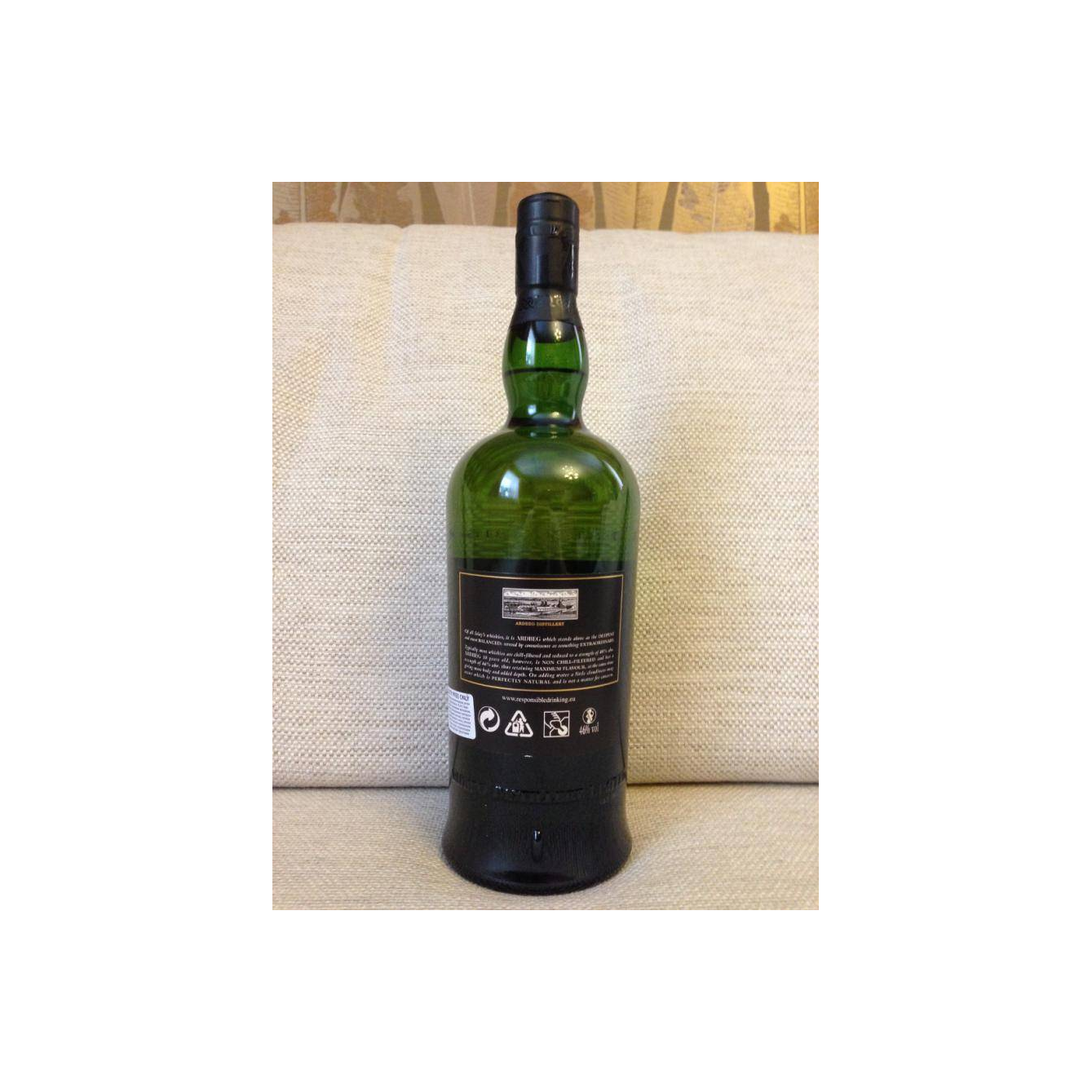 Ardbeg 10 Years Single Malt Whisky 2
