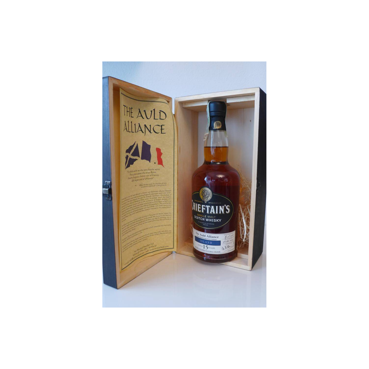 Ian Macleod 1992 15 Years Single Malt Whisky 3