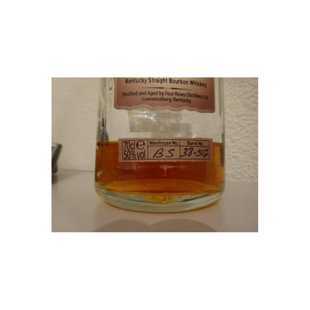Four Roses Bourbon Whisky 3