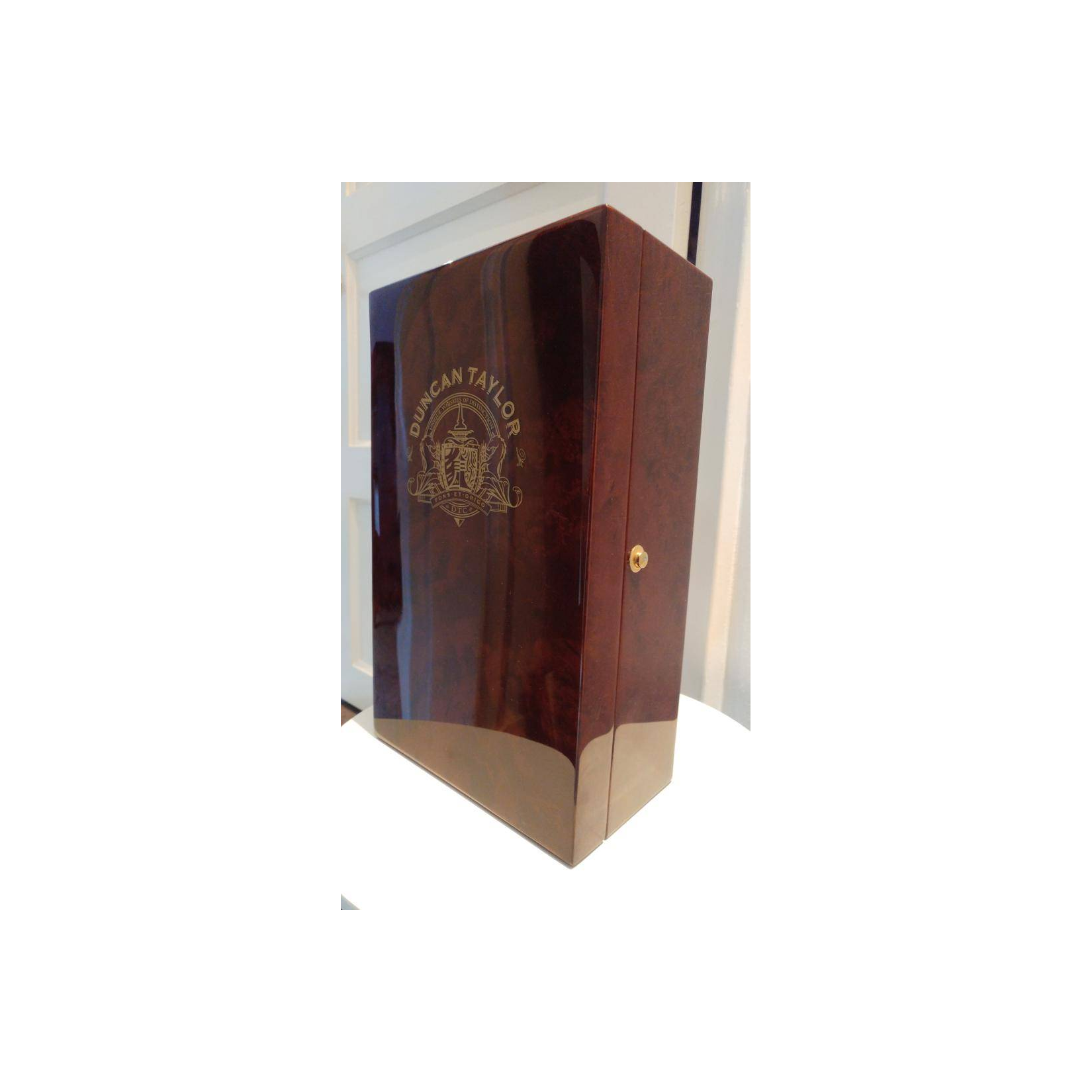 The Macallan 1967 40 Years Single Malt Whisky 2