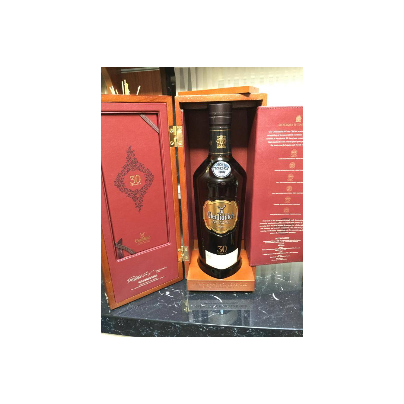 Glenfiddich 30 Years Single Malt Whisky 3