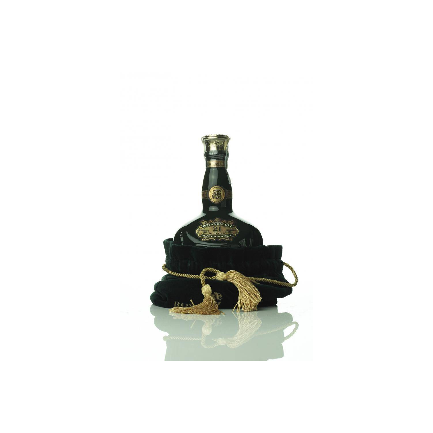 Chivas Regal 21 Years Blended Whisky 3
