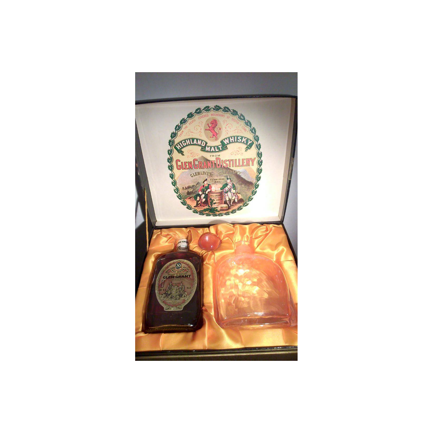 Glen Grant 20 Years Single Malt Whisky 3
