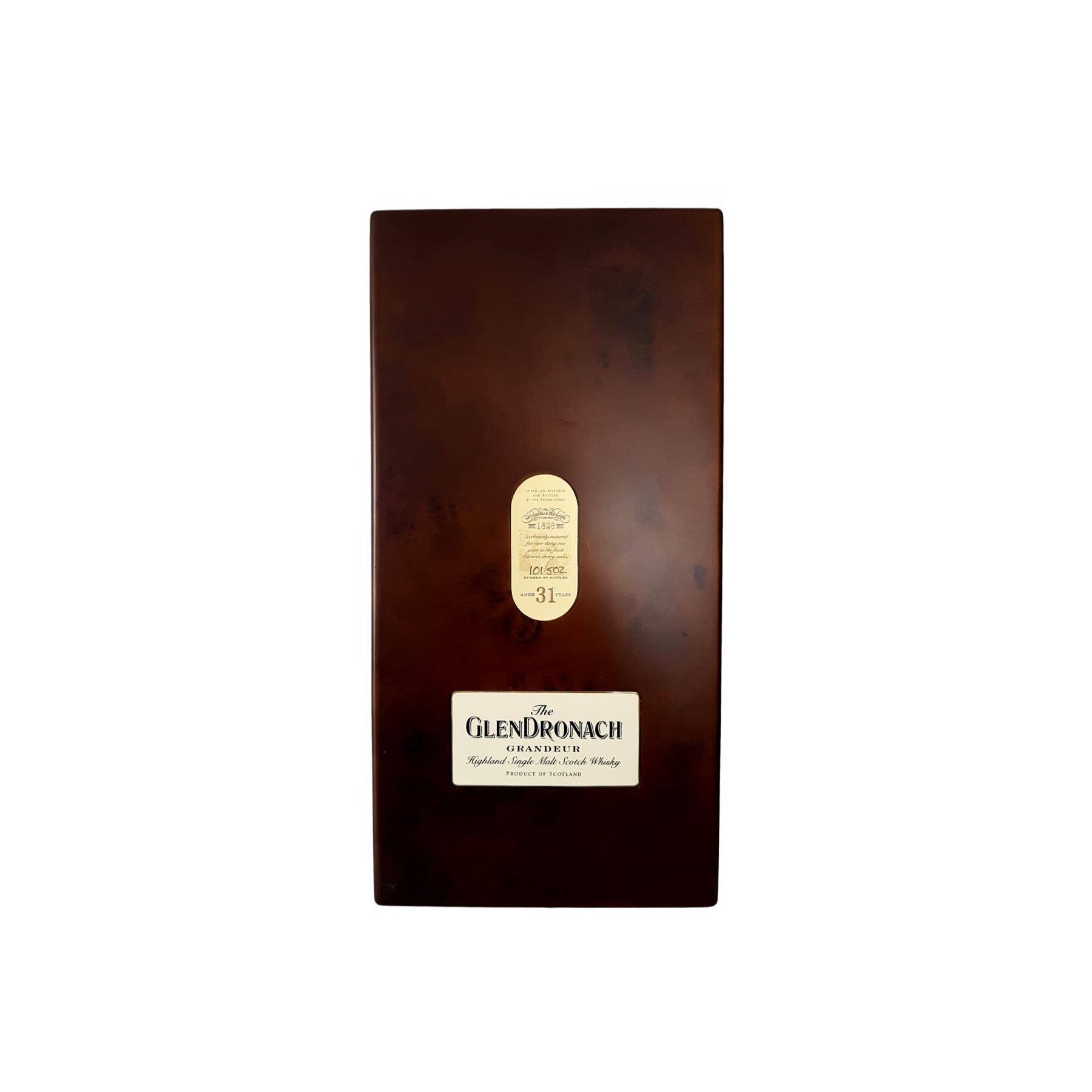 GlenDronach 31 Years Single Malt Whisky 2