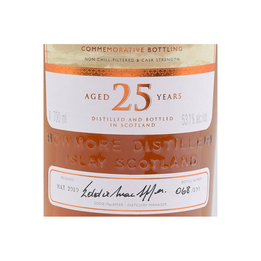 Bowmore 25 Years Single Malt Whisky 2