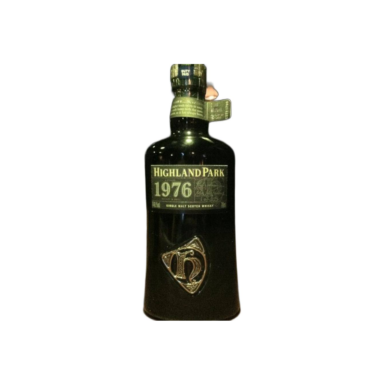 Highland Park 1976 35 Years Single Malt Whisky 3