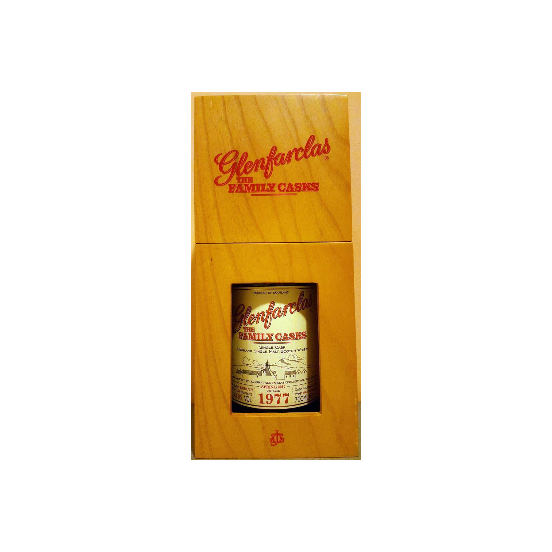 Glenfarclas 1977 39 Years Single Malt Whisky 3