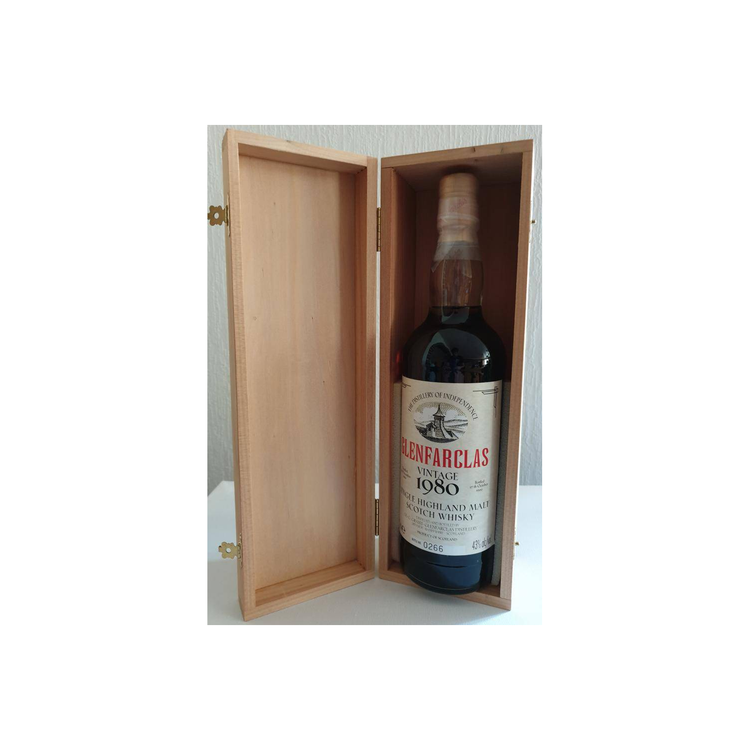 Glenfarclas 1980 18 Years Single Malt Whisky 3