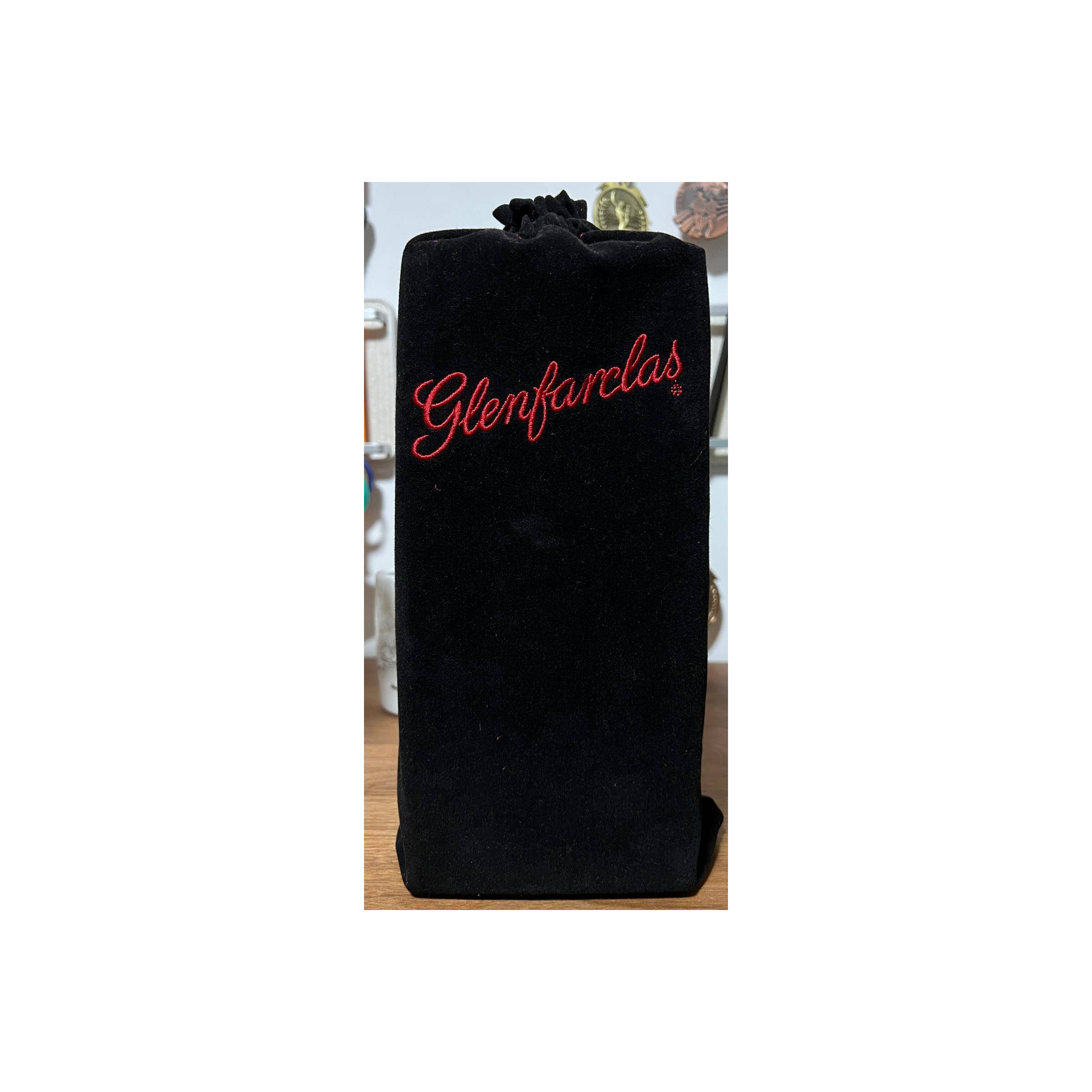 Glenfarclas 1990 26 Years Single Malt Whisky 3