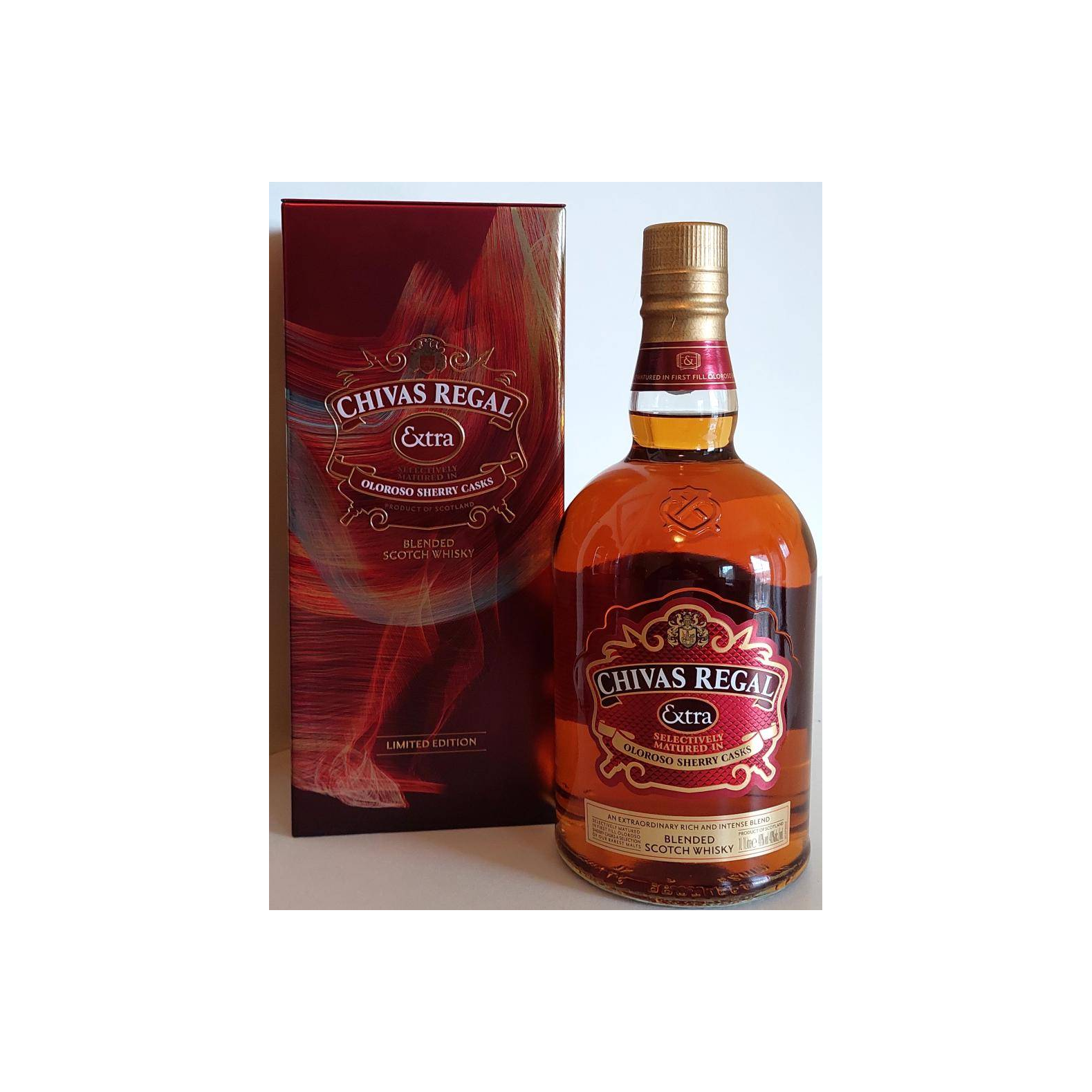 Chivas Regal Blended Whisky 3