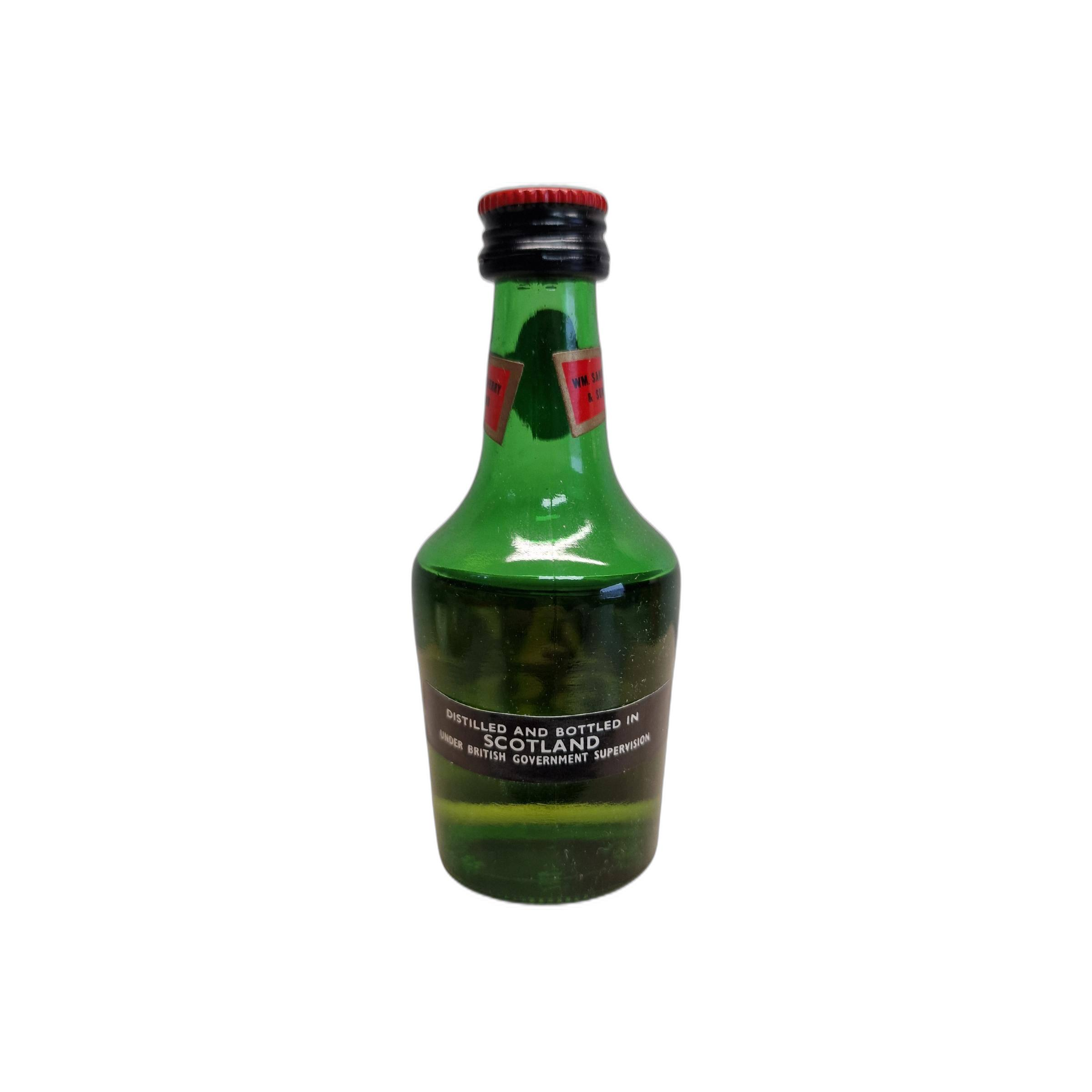 VAT 69 Finest Scotch Whisky 2