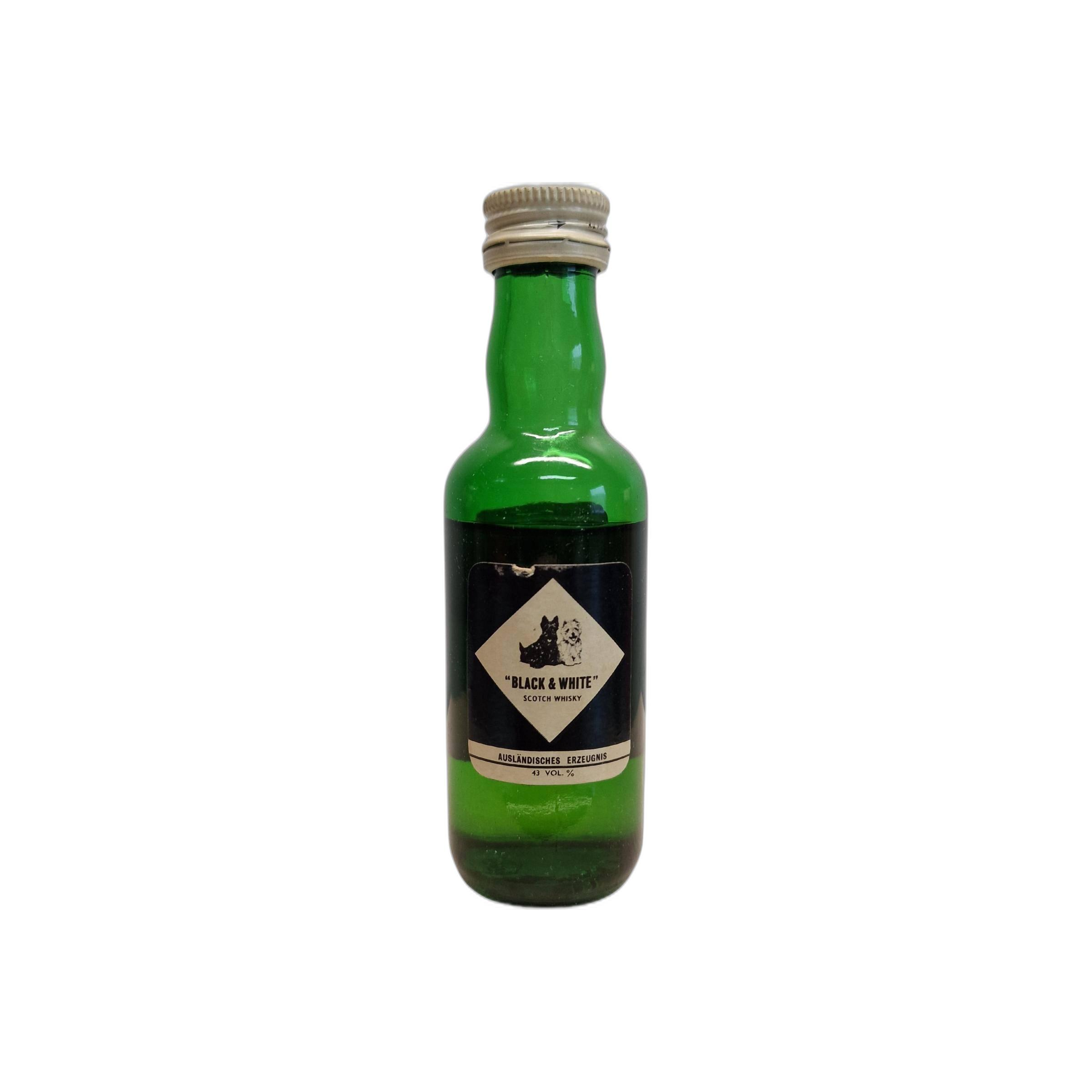 Black & White Blended Malt Whisky 2