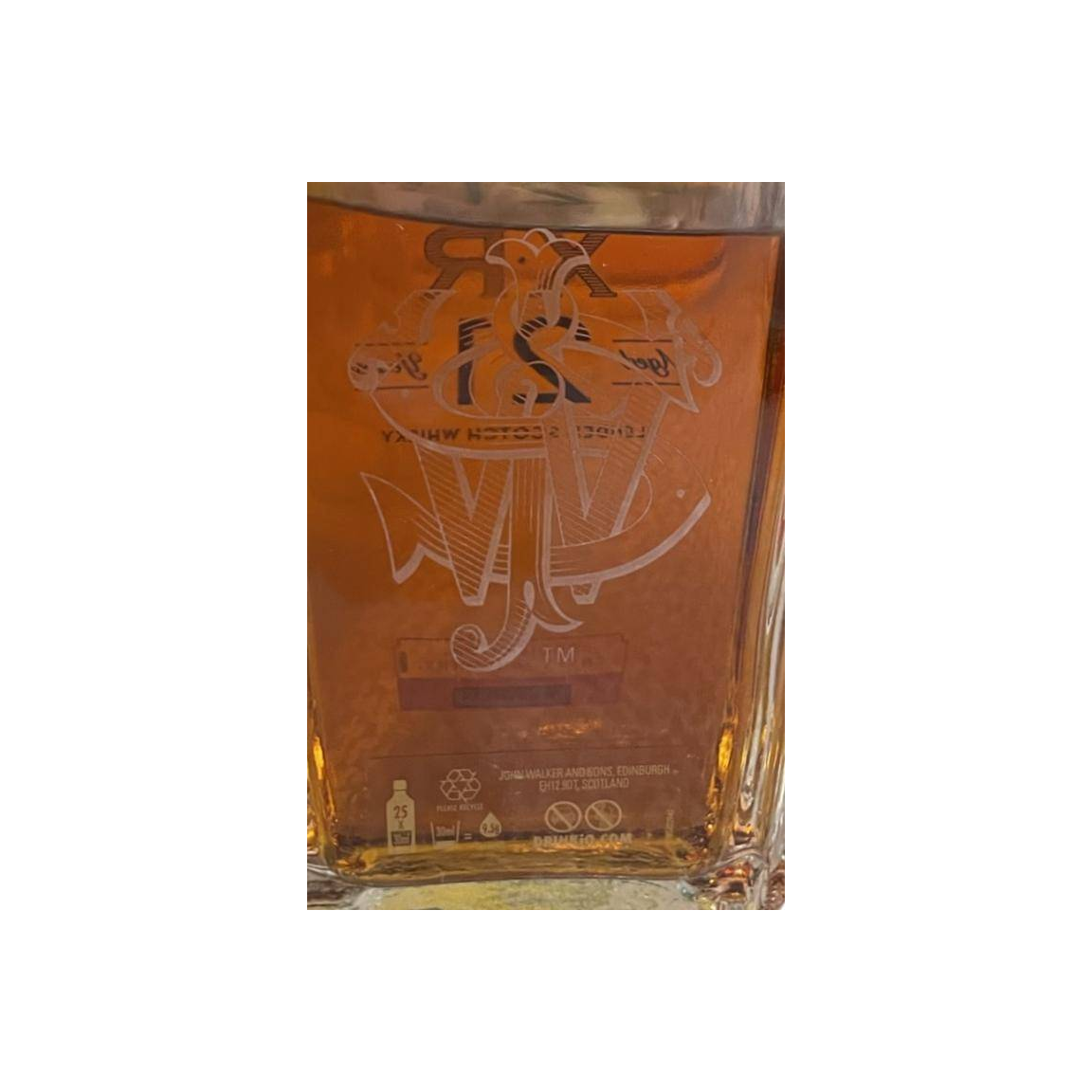 John Walker & Sons 21 Years Blended Malt Whisky 2