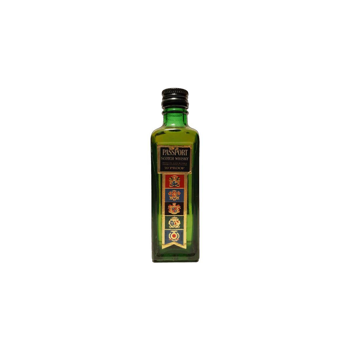 Passport 100 % Scotch Whisky