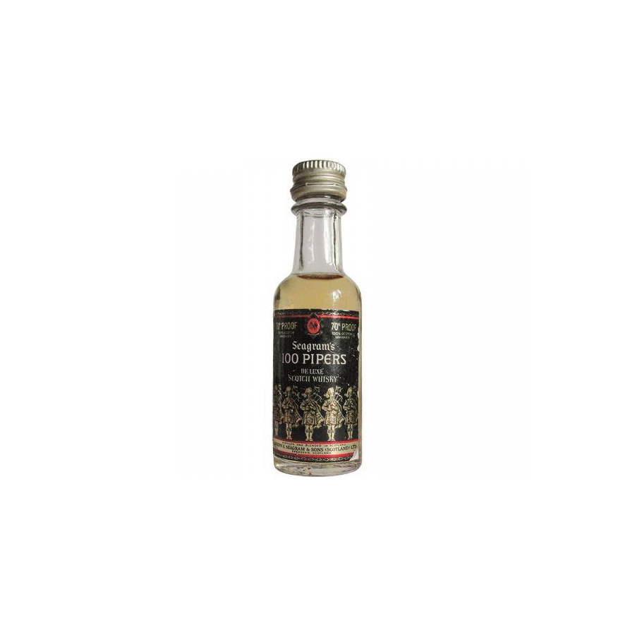 100 Pipers De Luxe Scotch Whisky