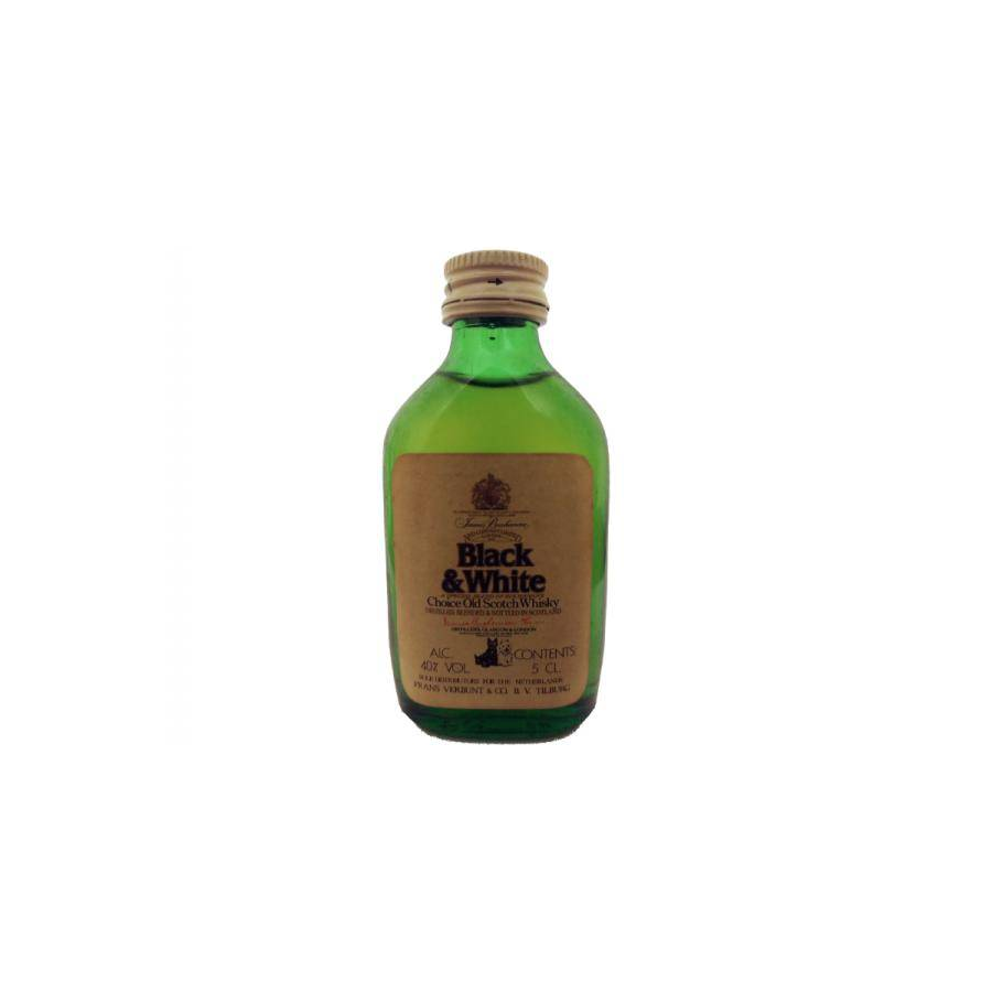 Black & White Blended Whisky