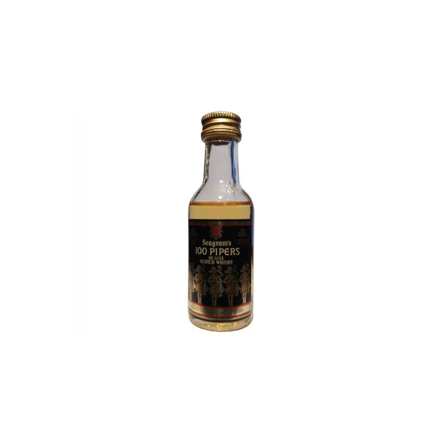 100 Pipers De Luxe Scotch Whisky