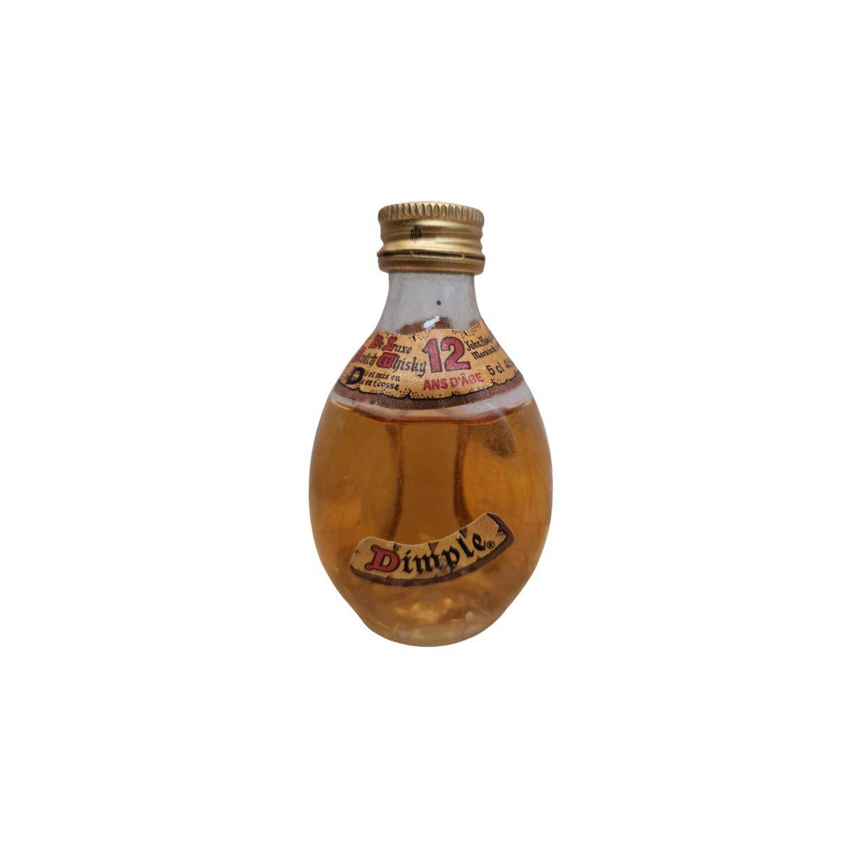 Dimple De Luxe Scotch Whisky