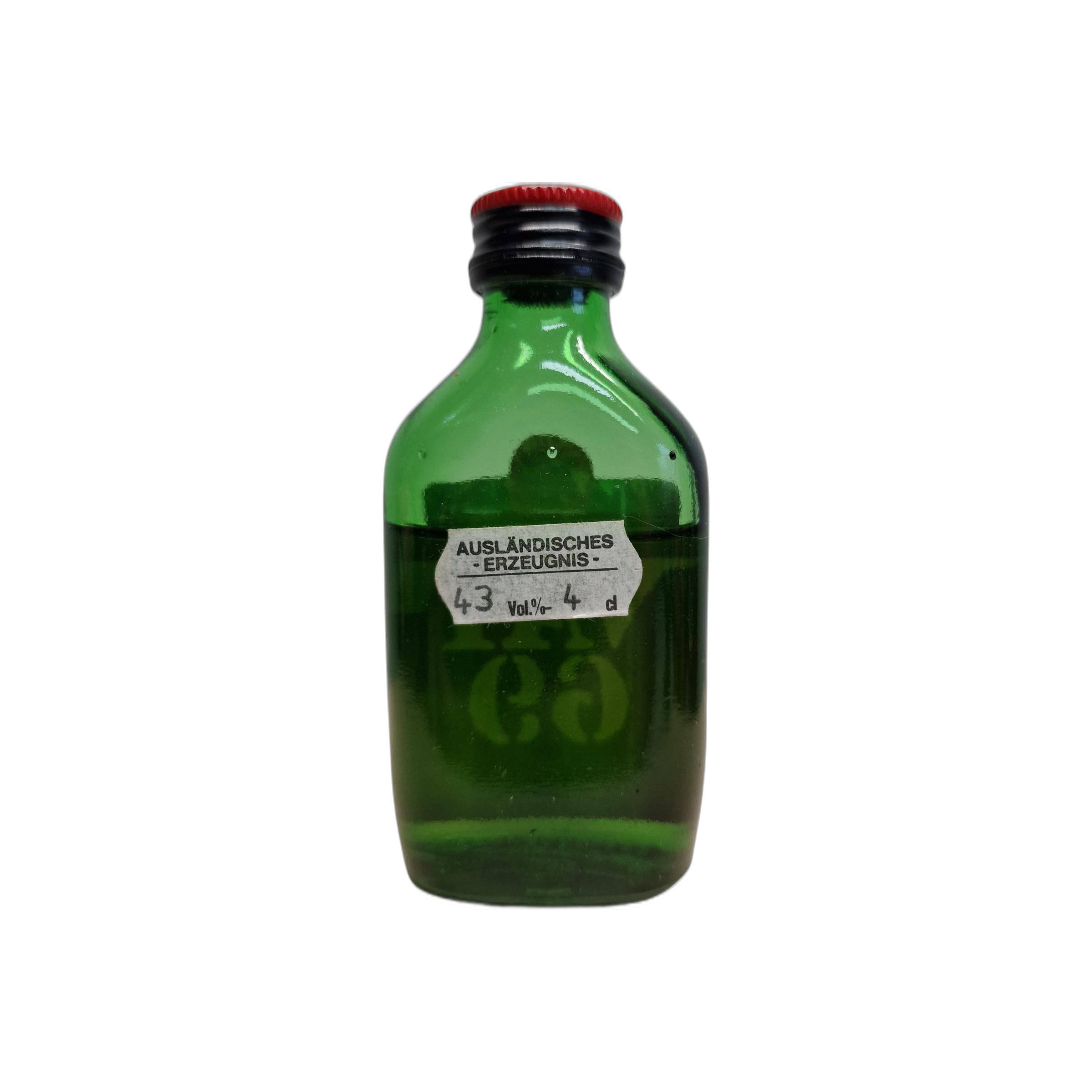 VAT 69 Finest Scotch Whisky 2