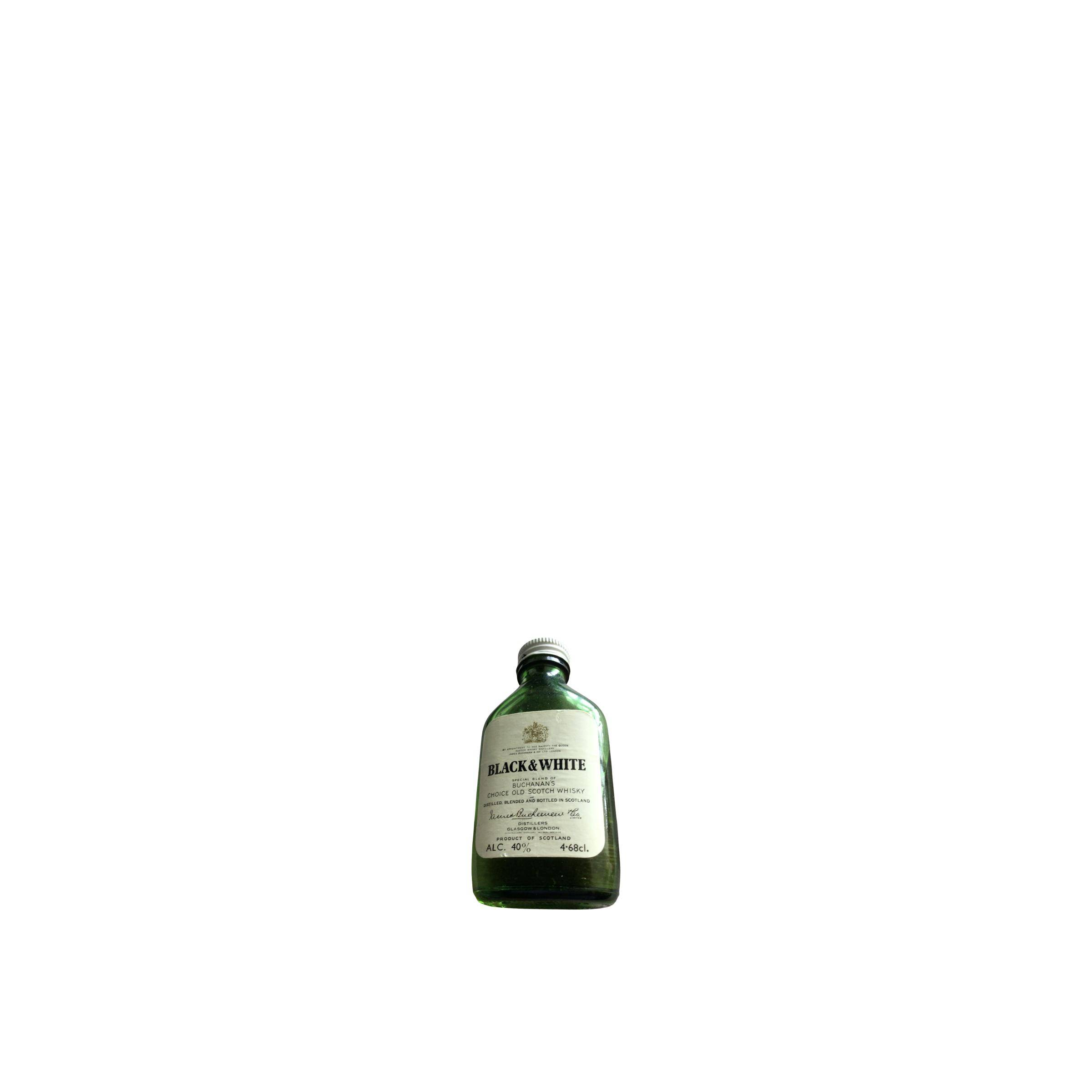 Black &amp; White Special Blend of Buchanan&amp;#x27;s Choice Old Scotch Whisky