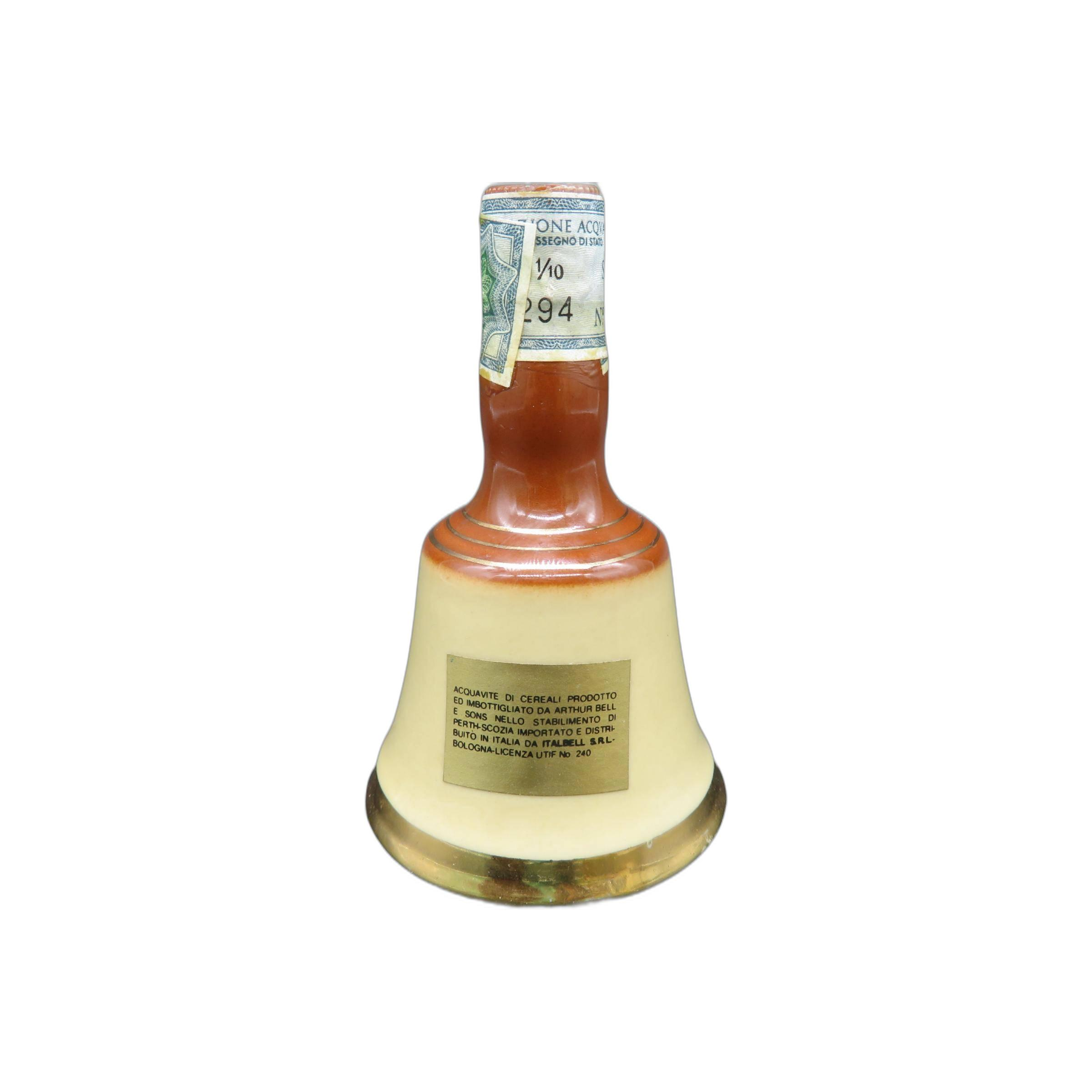 Bell&amp;#x27;s Blended Scotch Whisky 2