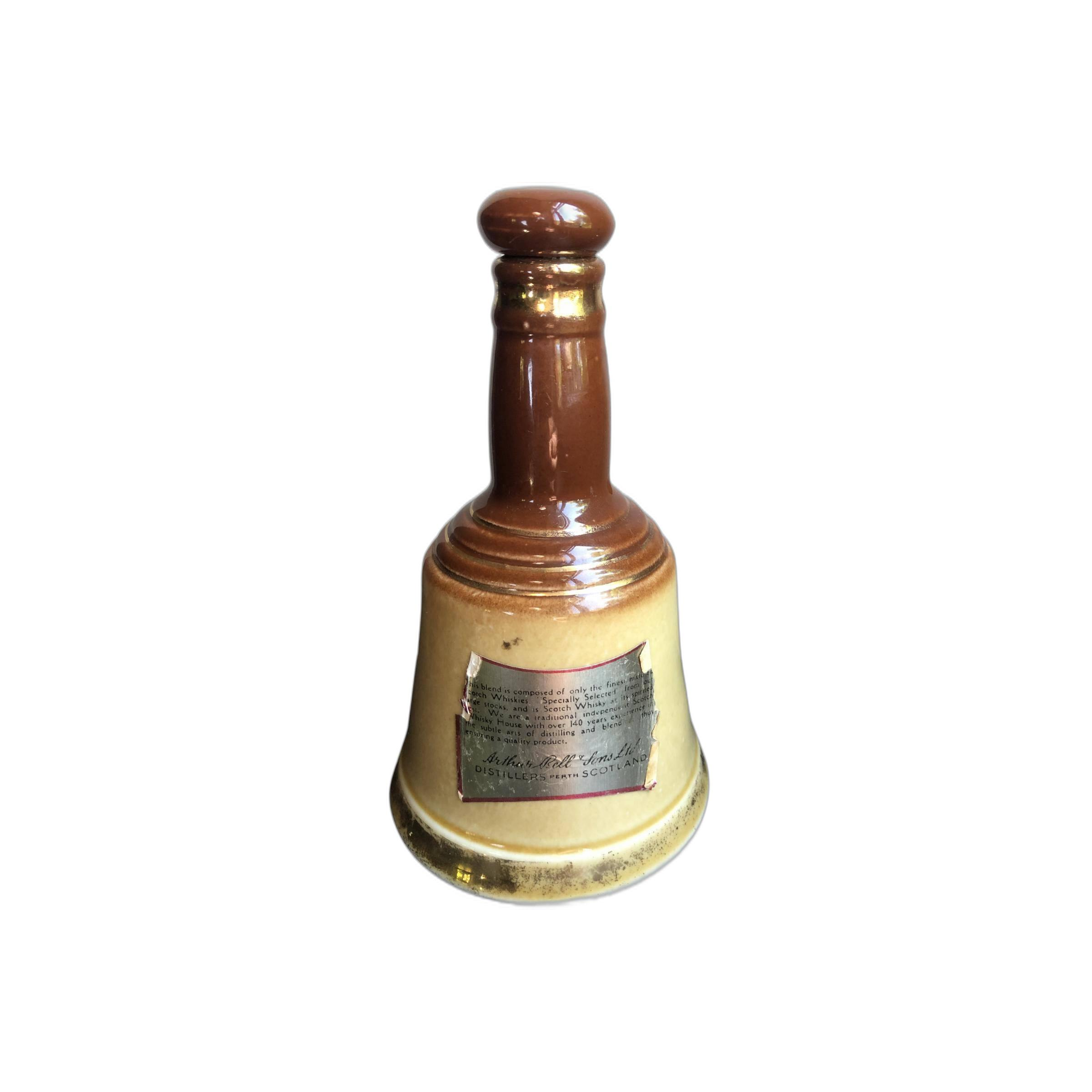 Bell&amp;#x27;s Old Scotch Whisky 2