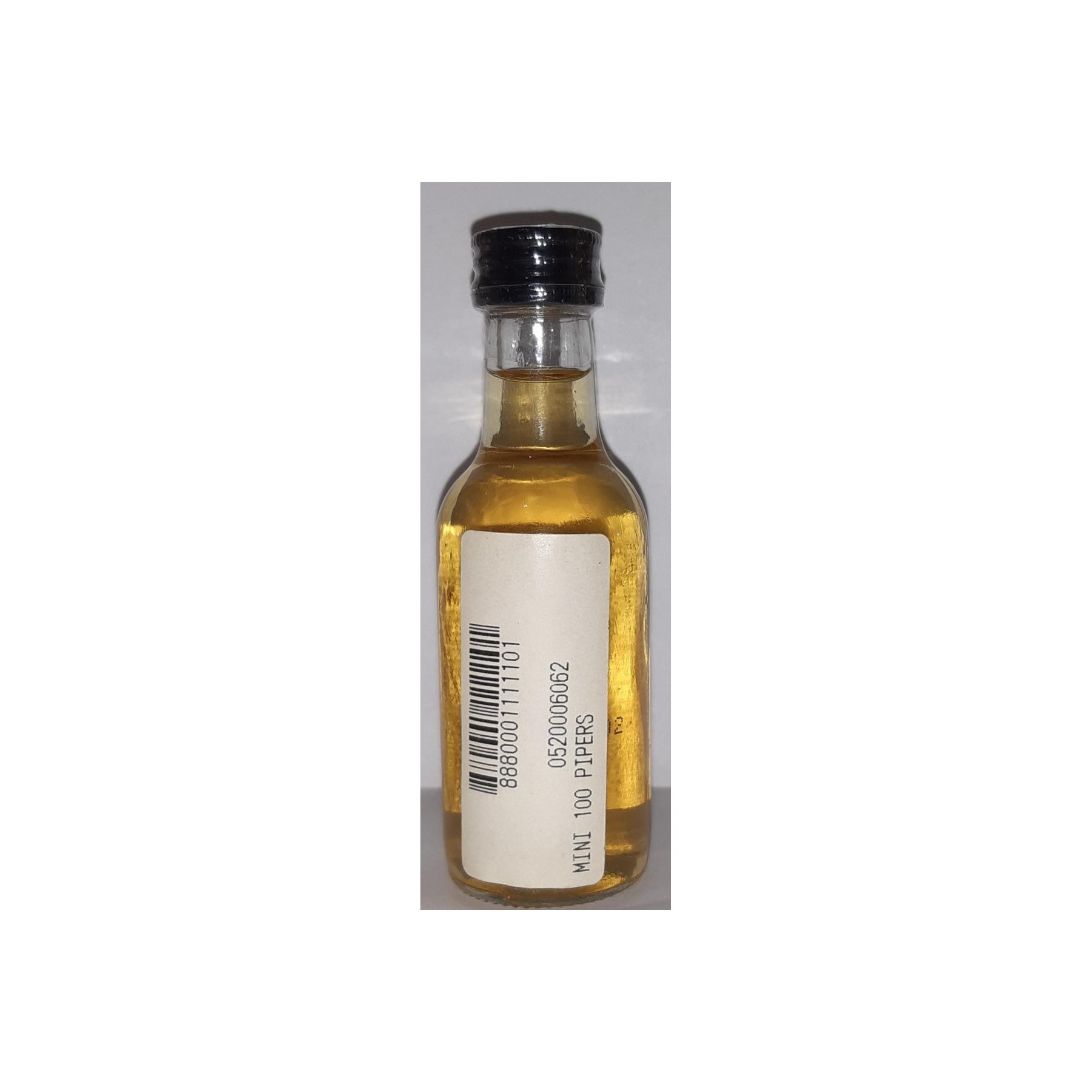 100 Pipers De Luxe Scotch Whisky 2