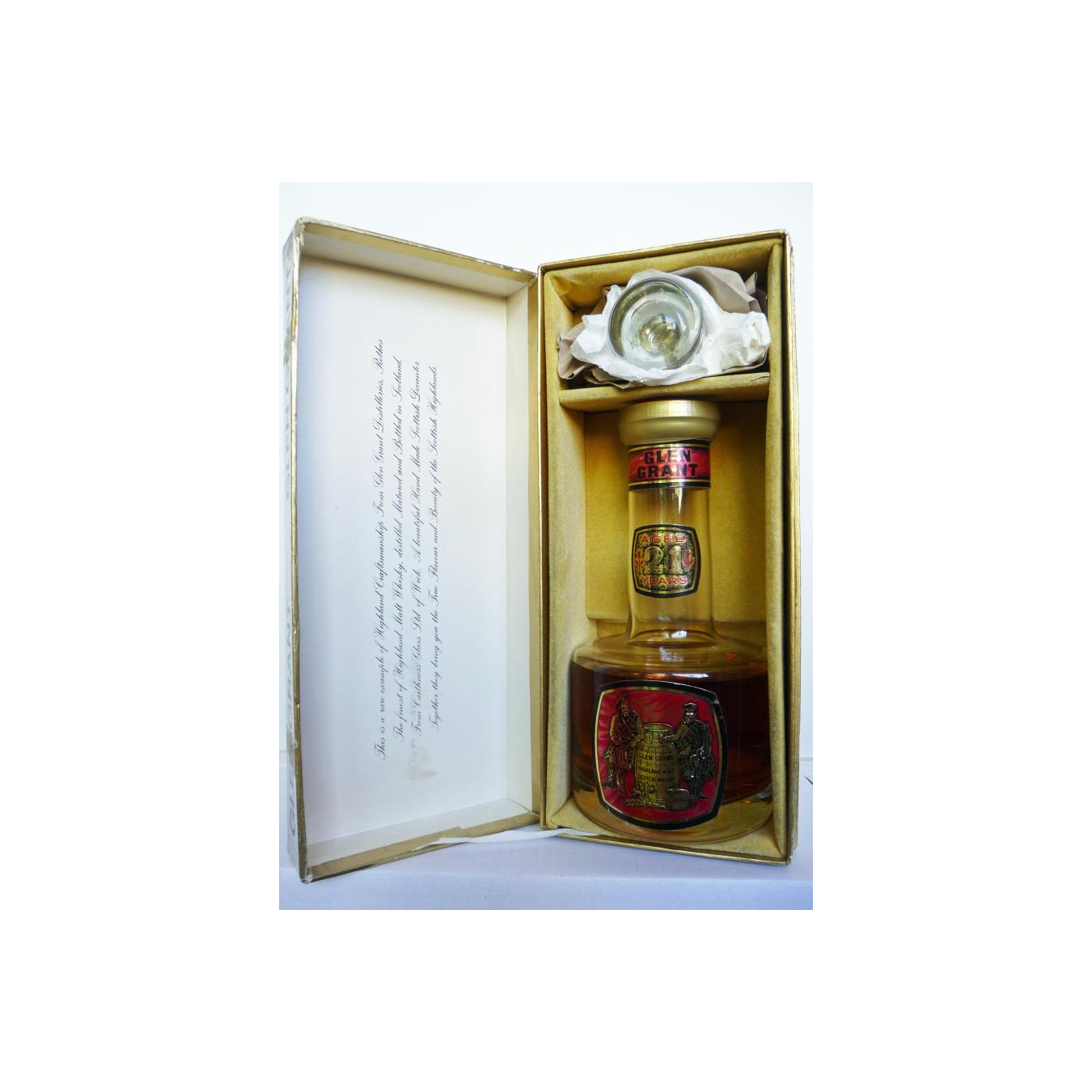 Glen Grant 21 Years Single Malt Whisky 2