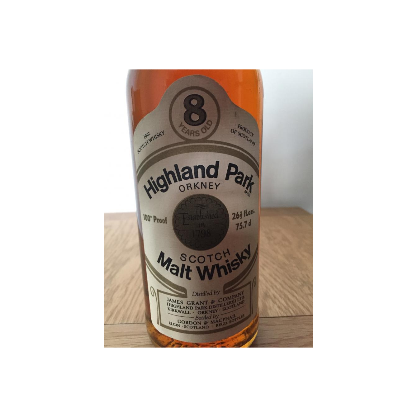 Highland Park 8 Years Single Malt Whisky 2