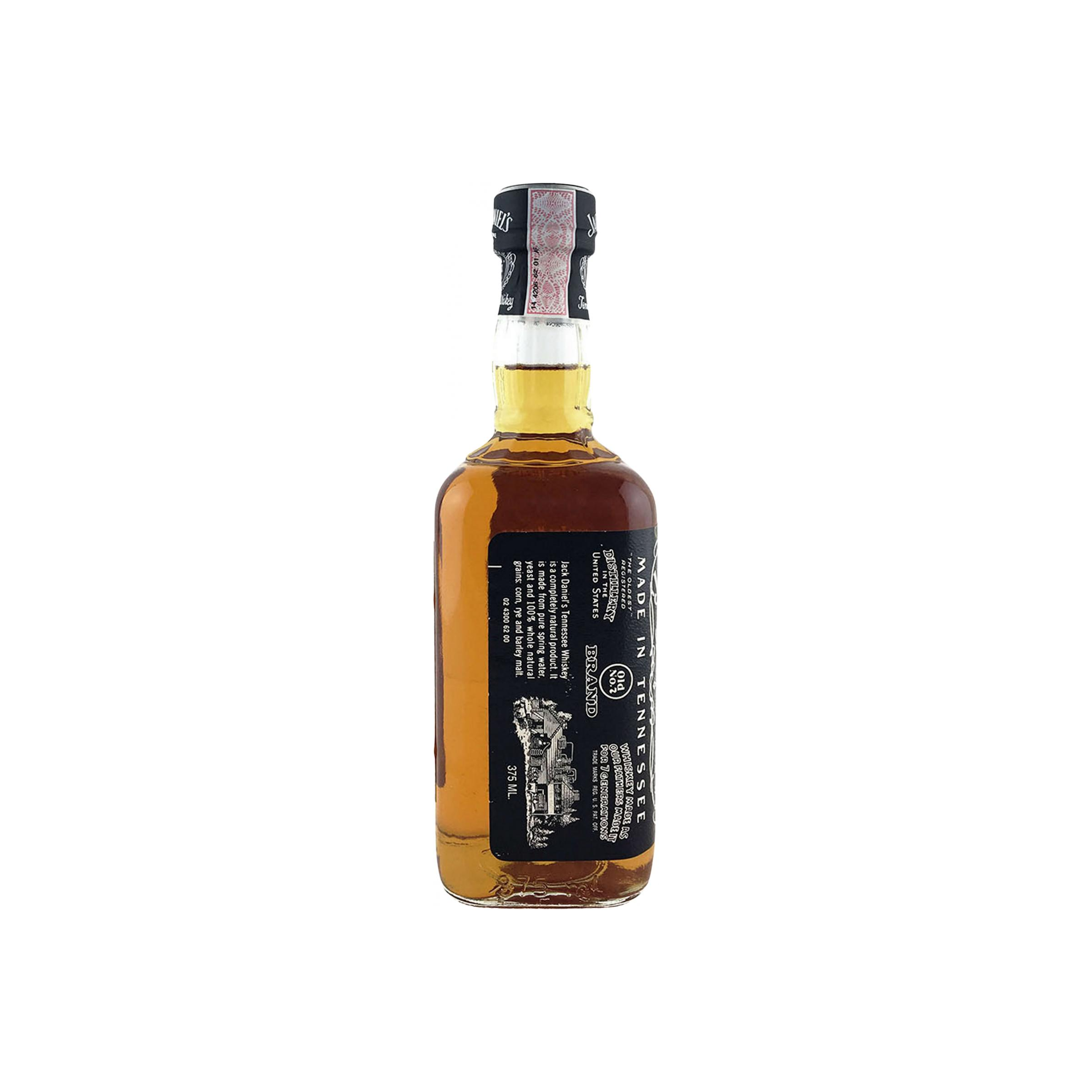 Jack Daniel's Tennessee Whisky  2